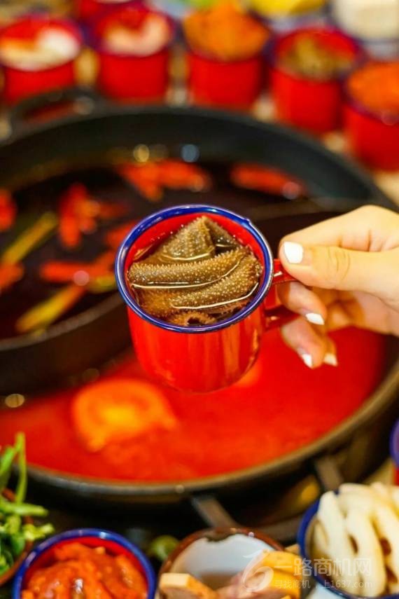 天府巷盅盅火锅