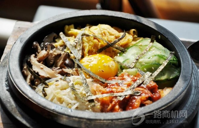 真一味石锅拌饭加盟