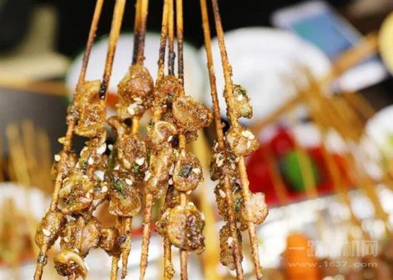 乔叶龙老武汉烧烤