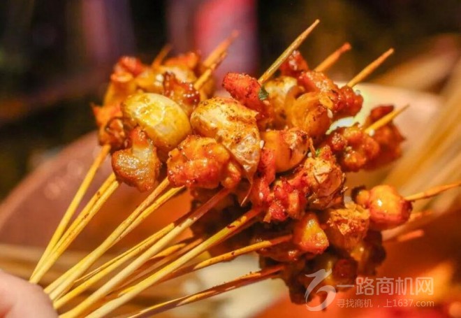 轩货串串香加盟