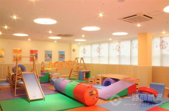 小糖果早教中心