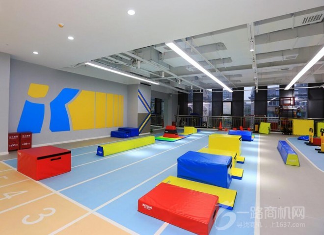 星星的山坡体适能运动馆