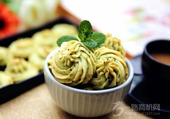 馋嘴猫零食加盟