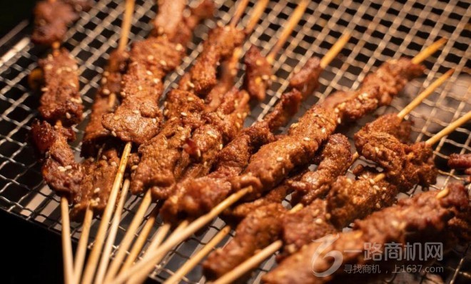 京派疯狂烤场加盟