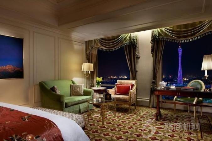 丽思卡尔顿酒店