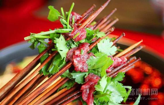 川哥川妹砂锅串串