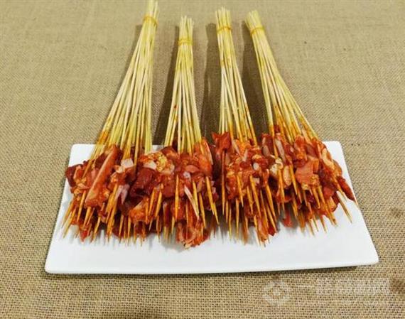 川哥川妹砂锅串串