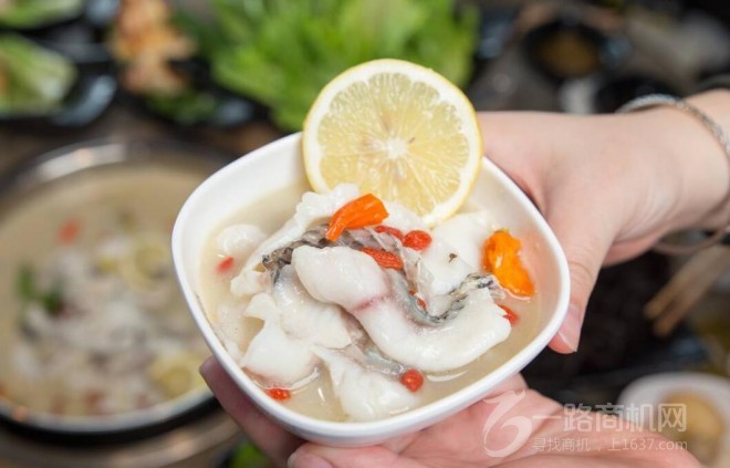 溪雨观酸菜鱼加盟