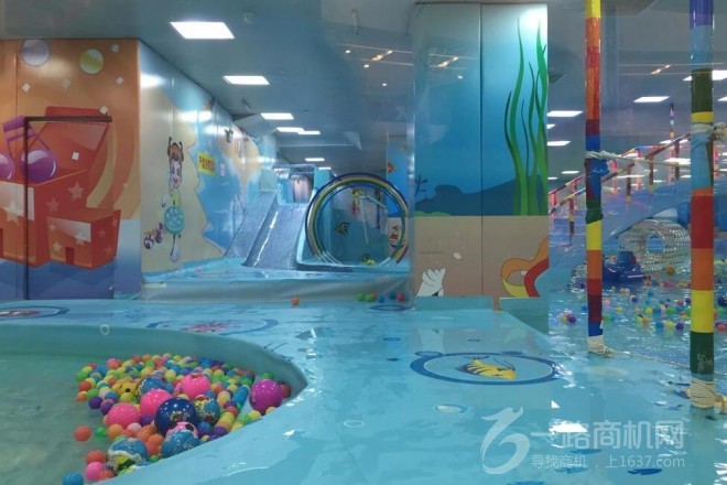 泡泡精靈嬰兒游泳館加盟