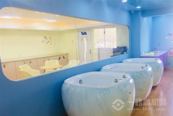 泡泡乐婴幼儿游泳馆