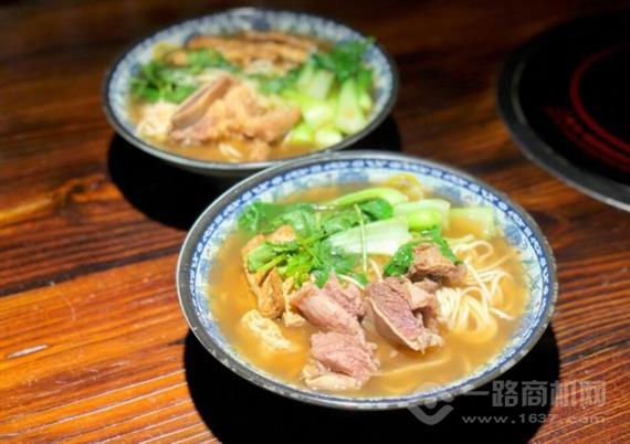 巨碗牛杂手工粉