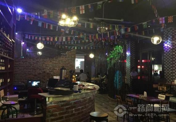 暮光之城复合餐吧