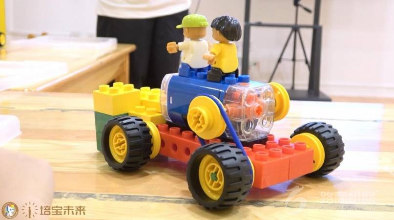 培宝未来少儿编程