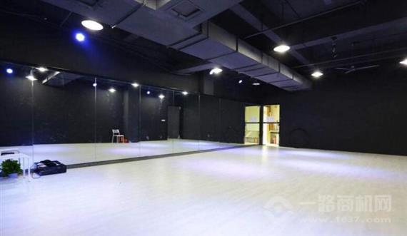 红飘带舞蹈学校