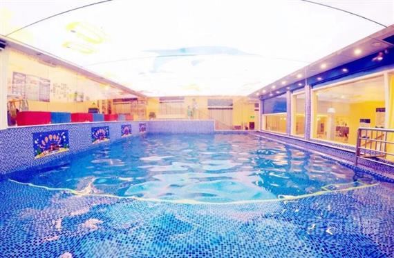 百适乐婴儿游泳池