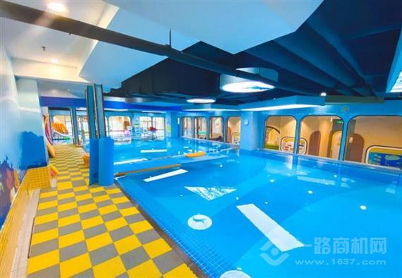 百适乐婴儿游泳池