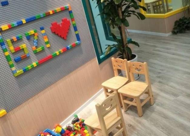 贝思哲国际机器人