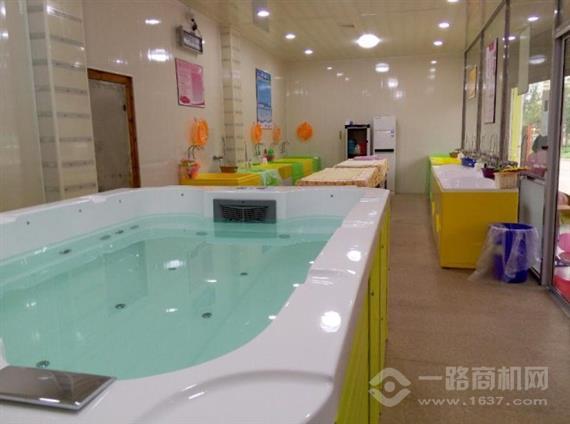萌动宝贝亲子游泳馆