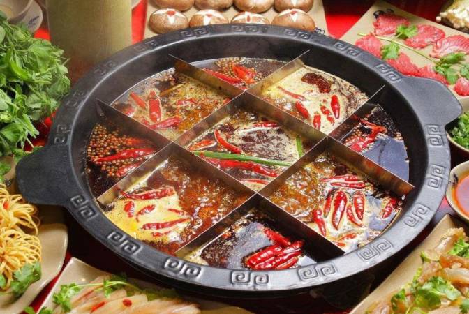 巴渝十二景老火锅