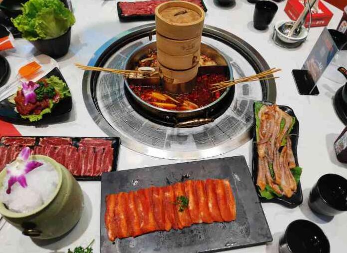 牛上皇涮烤蒸牛肉火鍋加盟