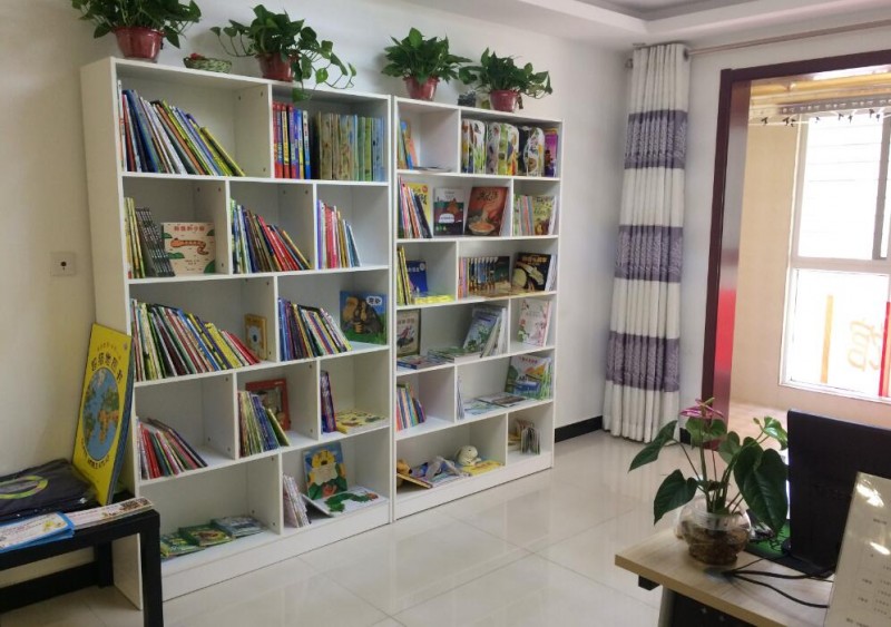 啟閱中國繪本館