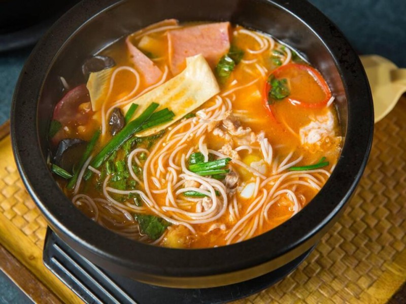 蒙自香过桥米线加盟 蒙自香过桥米线加盟