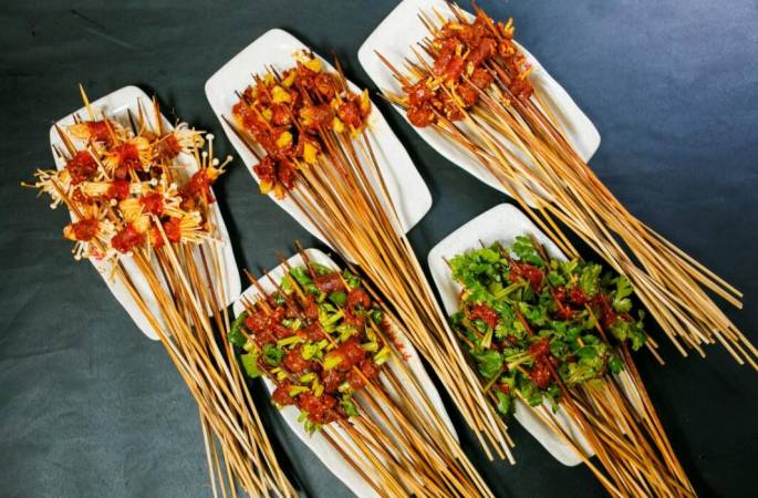 千串一锅串串香火锅