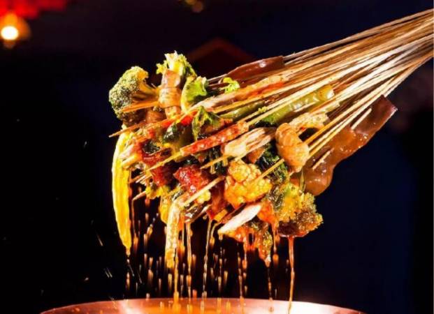 千串一锅串串香火锅