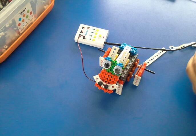 子期机器人编程教育