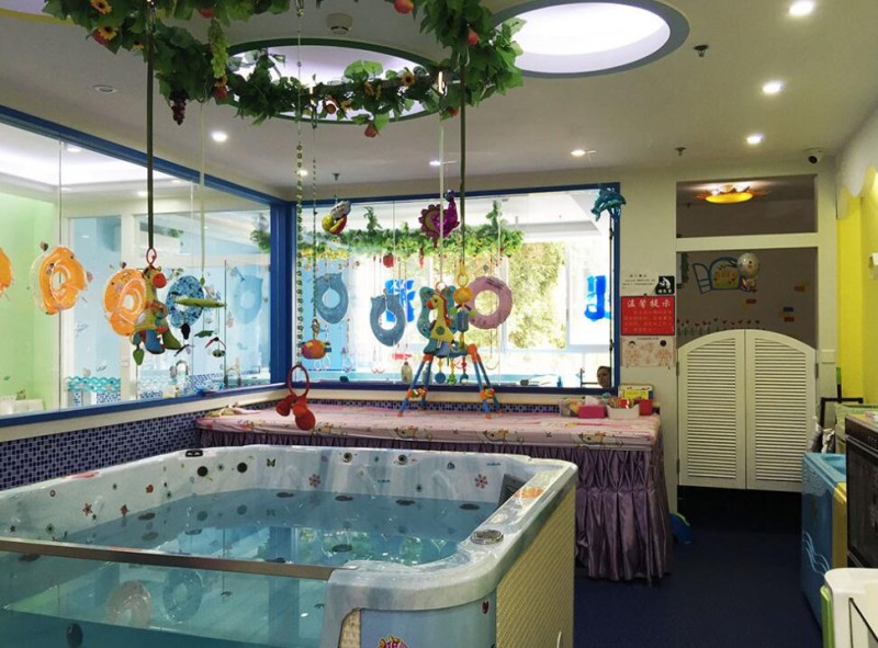 小鴨先知嬰兒游泳館加盟