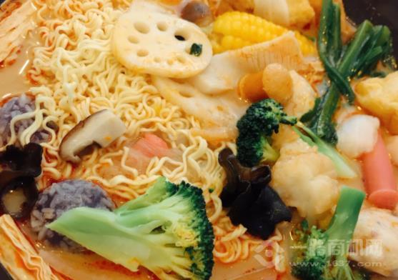 小魔鍋QQ煮麻辣燙