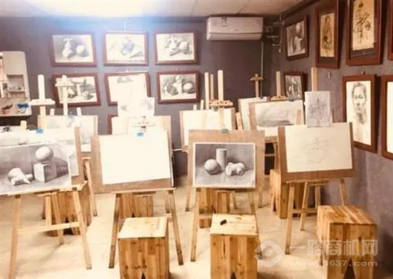 萌心童画少儿美术