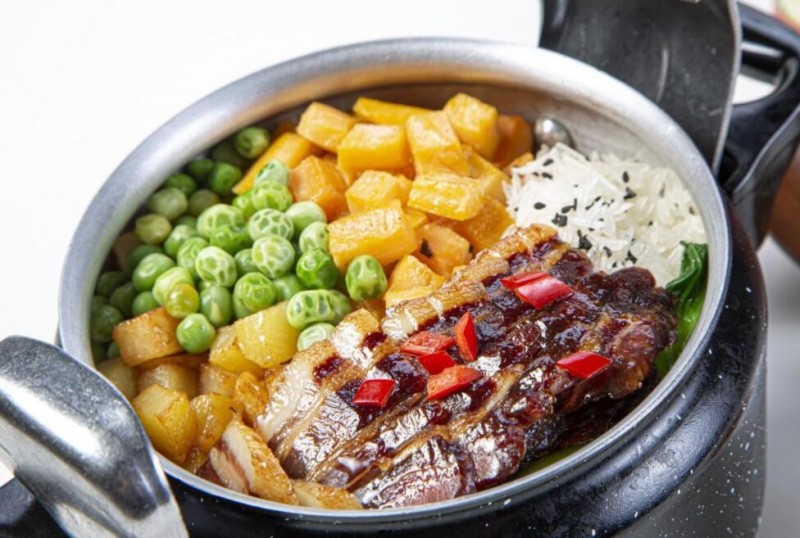 孟老師元氣燜飯加盟