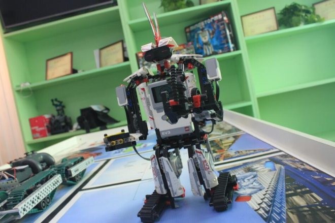 秒会机器人教育