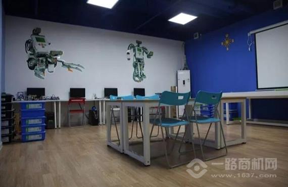 乐模机器人中心