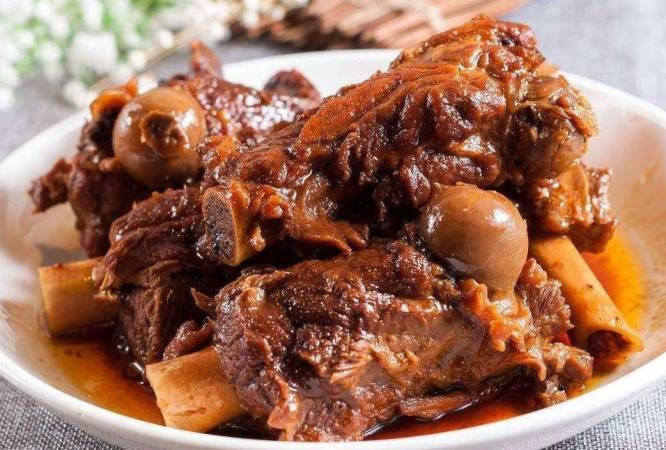 锅武侠硬啃酱骨火锅