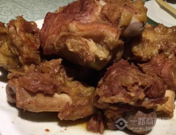 薛府一品醬骨加盟