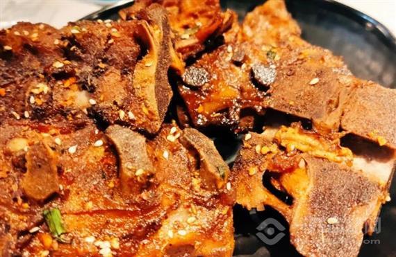 酱少侠自助酱大骨火锅