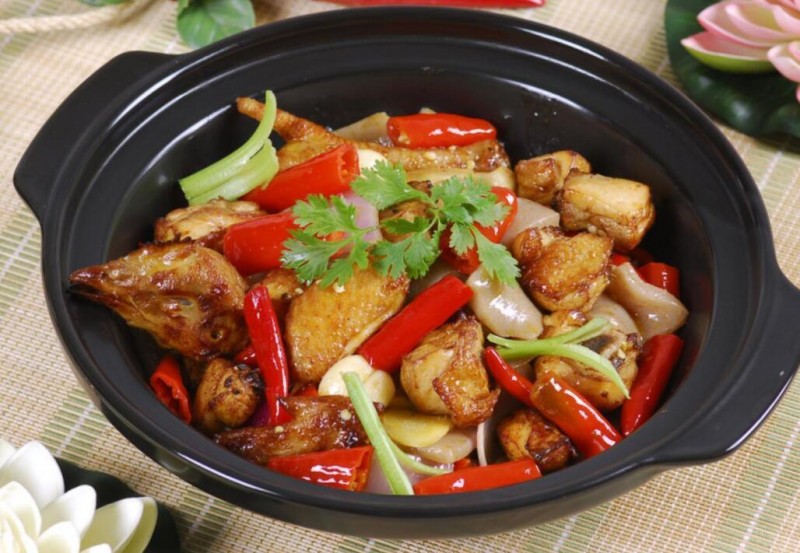 朋樂齋黃燜雞米飯