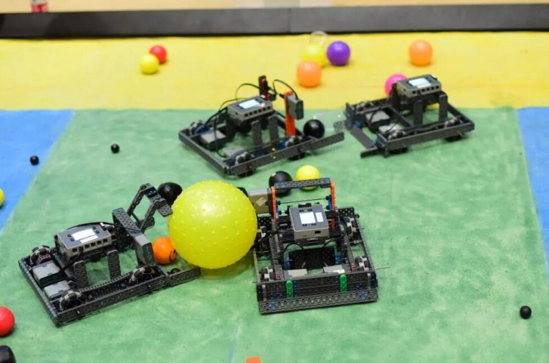 赛博士机器人 赛博士机器人