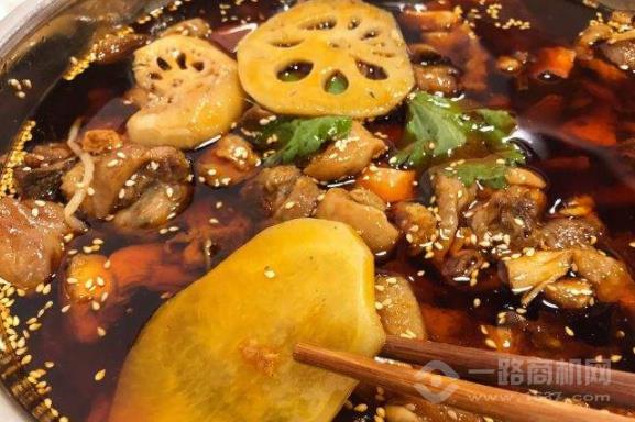 谢记肥肠鸡