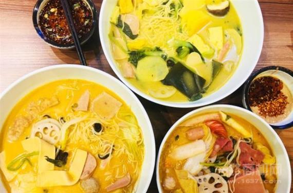 欢辣脸谱麻辣烫