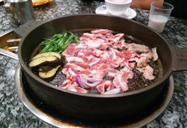 老街坊石锅烤肉