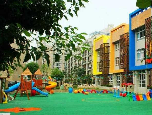 多彩七星艺术幼儿园