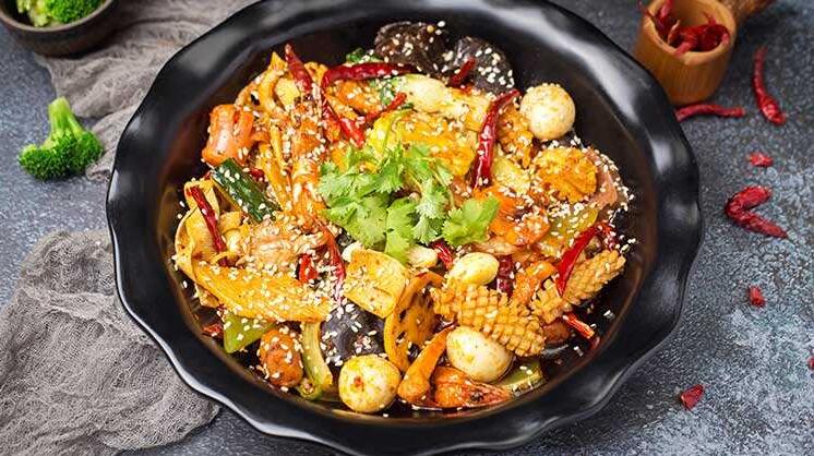 吧實麻辣燙加盟