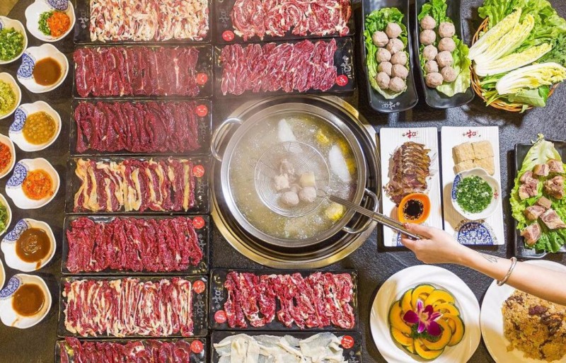 潮牛莊園鮮牛肉火鍋加盟