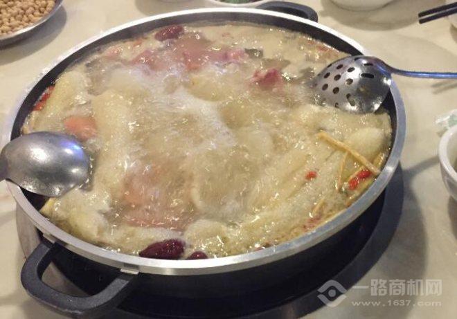 昭通天麻火腿雞火鍋