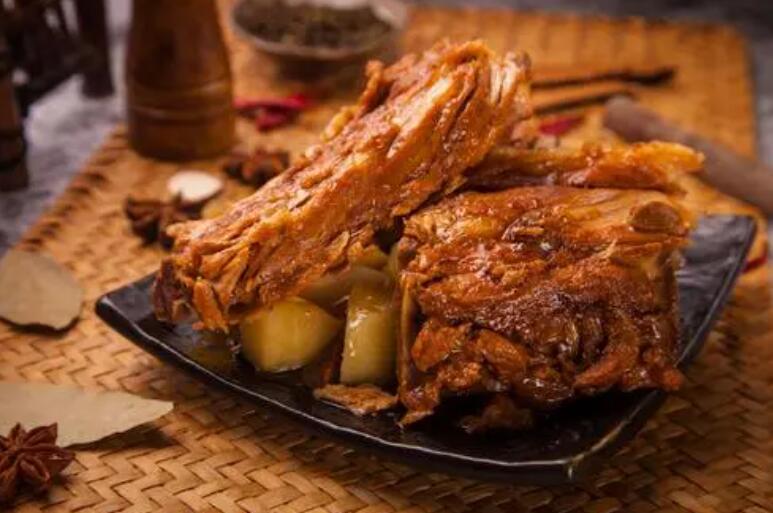 馬永貞功夫醬骨火鍋加盟