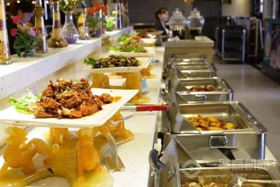 巴黎小餐火锅烤肉自助