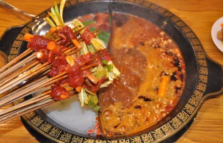 水煮诱惑串串香加盟